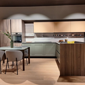 CUCINA MEG EXPO LACCATA MUSCHIO SCONTATA 50%