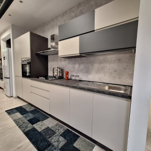 CUCINA COMPONIBILE 360 COMPLETA DI ELETTRODOMESTICI BEKO € 3200